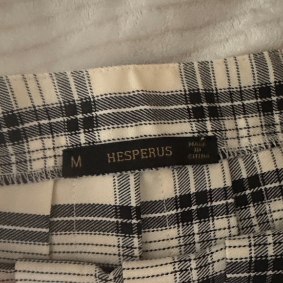 Cream & Black Plaid Pleated Mini Skirt - Picture 2 of 2